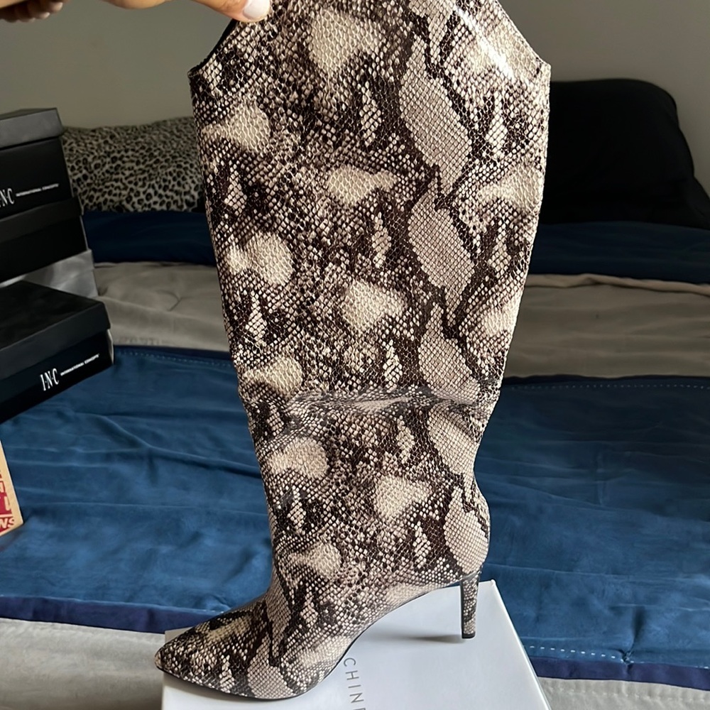 Chinese laundry Zriser boot